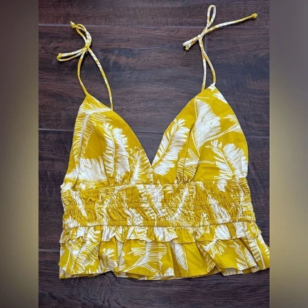 Sim & Sam chartreuse Green leaf motif Crop Ruffle Peplum Tank sz L